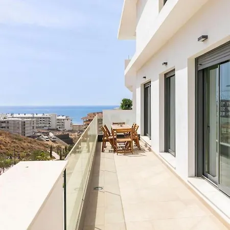 Middle Views Luxury Sea Escape Torremuelle