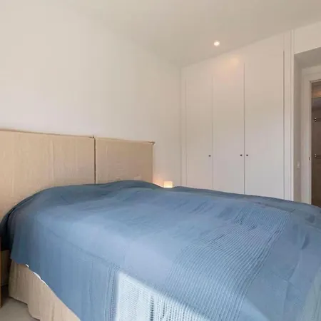 Middle Views Luxury Sea Escape Apartment