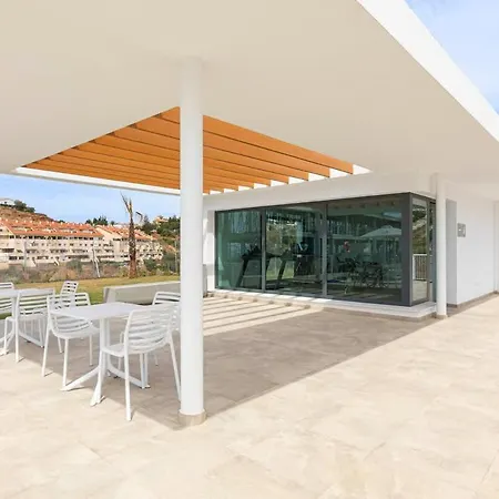 Daire Modern 3-bed Boho Retreat For A Stylish Escape *