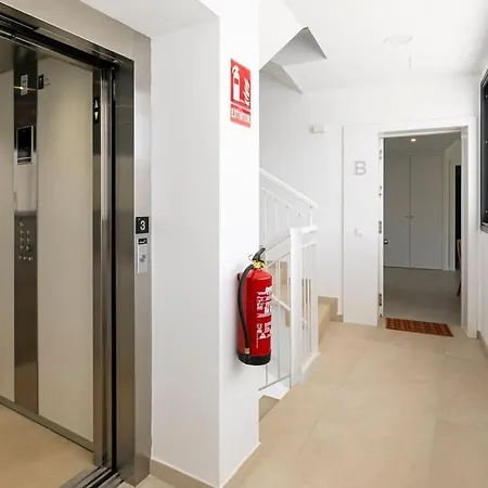 Daire Modern 3-bed Boho Retreat For A Stylish Escape